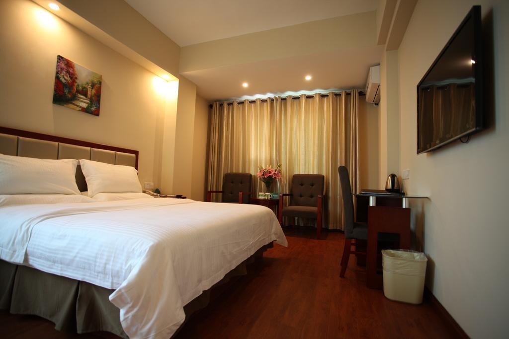 Greentree Inn Sanya He Ping Street Hotel Camera foto