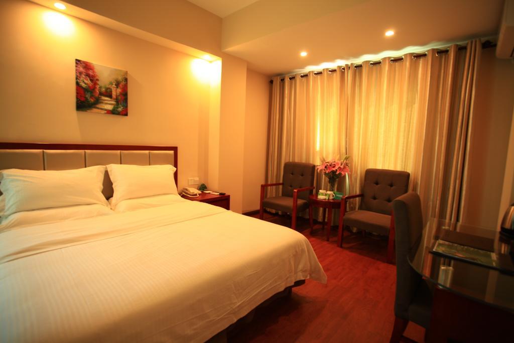 Greentree Inn Sanya He Ping Street Hotel Camera foto
