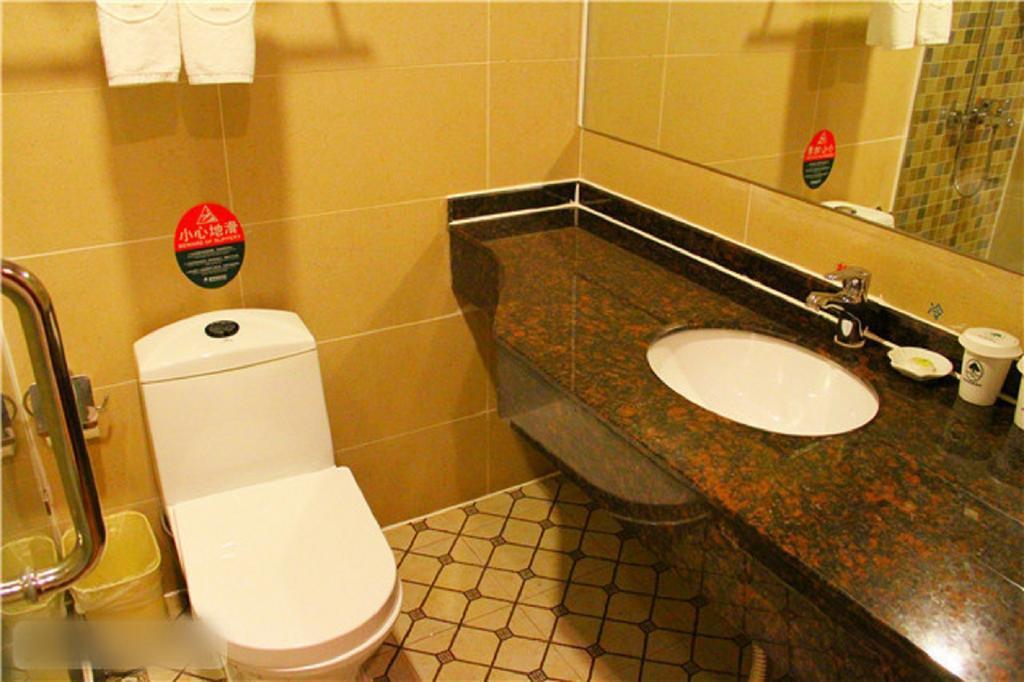 Greentree Inn Sanya He Ping Street Hotel Camera foto