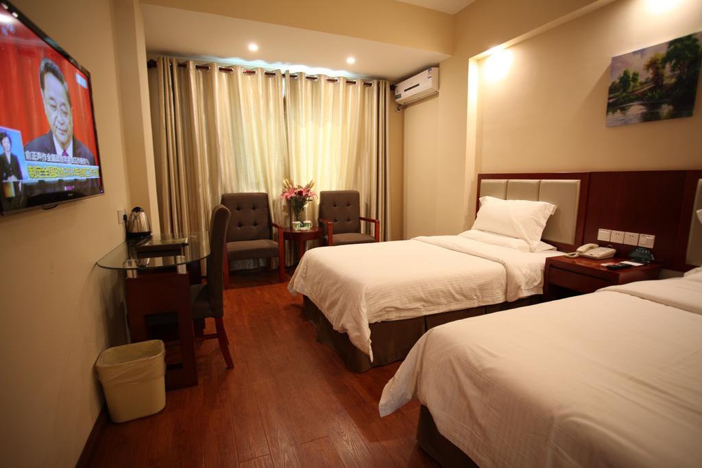 Greentree Inn Sanya He Ping Street Hotel Camera foto