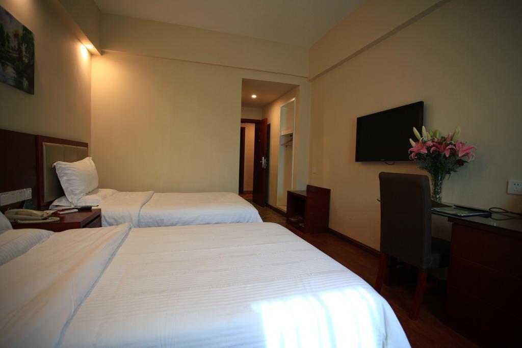 Greentree Inn Sanya He Ping Street Hotel Camera foto
